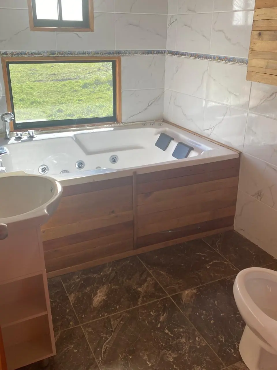 Baño matrimonial con jacuzzi