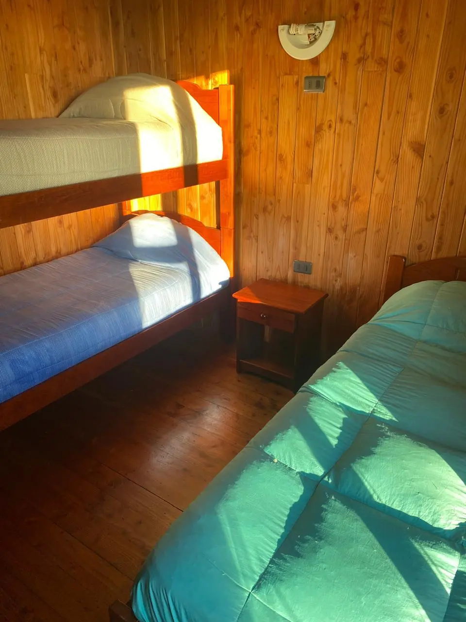 Segundo dormitorio familiar de la Cabaña Playa 2